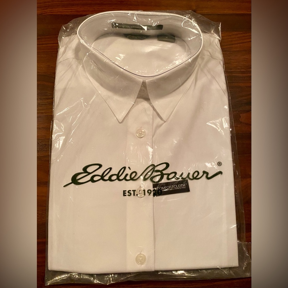 Eddie Bauer Women’s Med Dress Shirt NWT